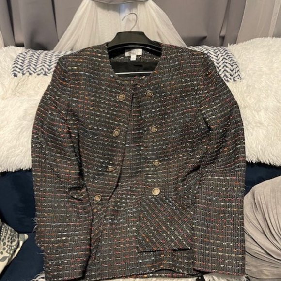 Misses Petite Tahari Suit - Picture 2 of 4